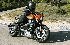 Harley Davidson готовит первый серийный электробайк LiveWire.